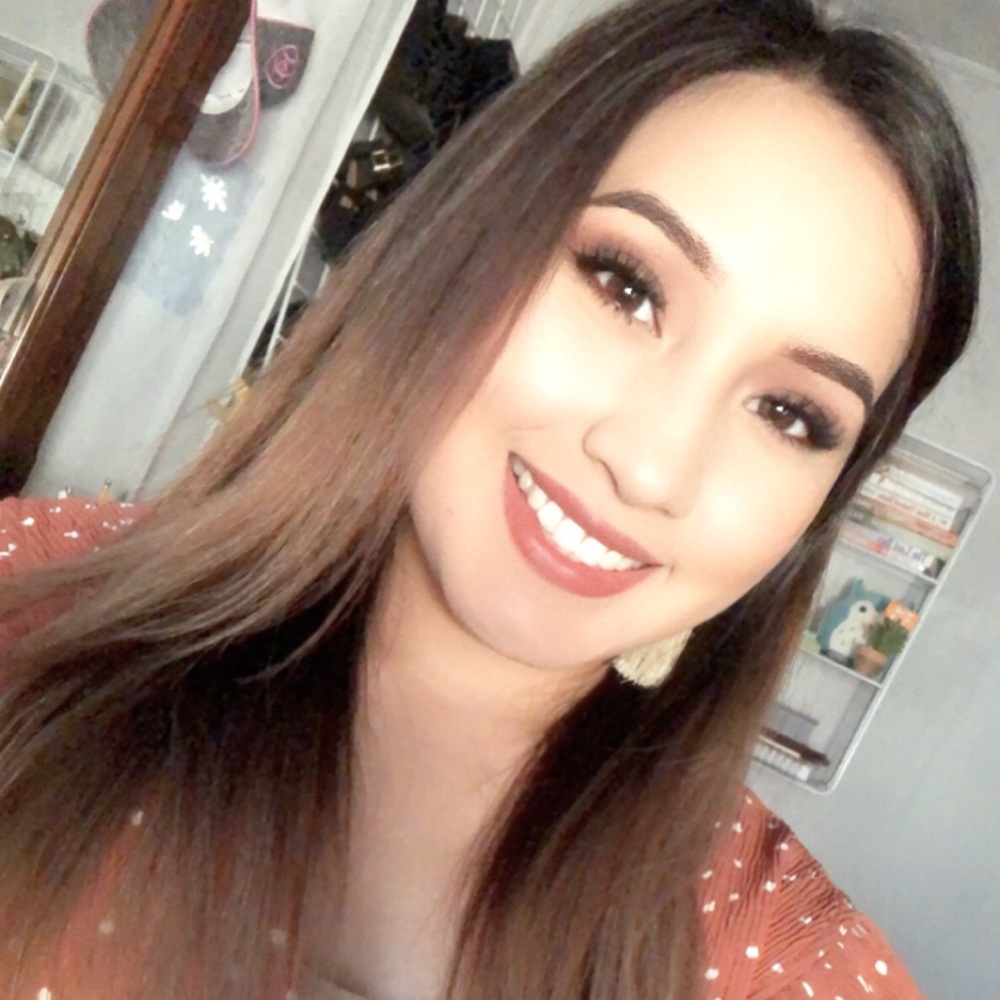 Meet your Posher, Esther